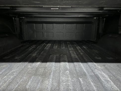Used 2019 RAM 2500 Laramie w/ Night Edition AWD/4WD image 14