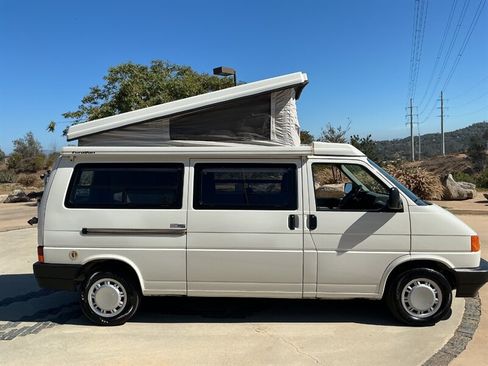 Used 1995 Volkswagen Eurovan Camper FWD image 3