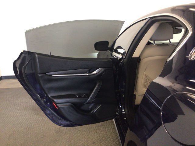Used 2018 Maserati Ghibli RWD image 13