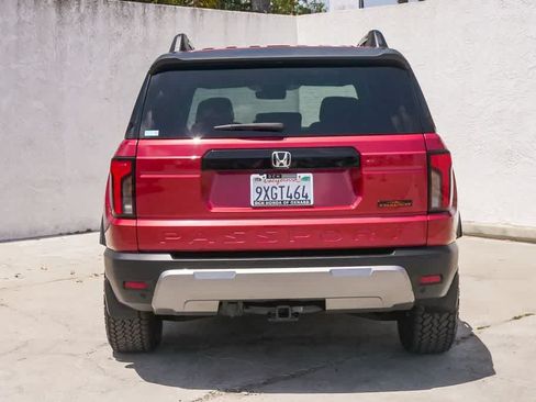 Certified 2026 Honda Passport TrailSport image 8