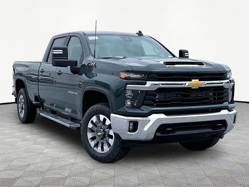 New 2026 Chevrolet Silverado 3500 LT image 1