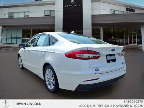 Used 2019 Ford Fusion SE FWD image 21