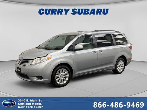 Used 2016 Toyota Sienna LE AWD/4WD image 1