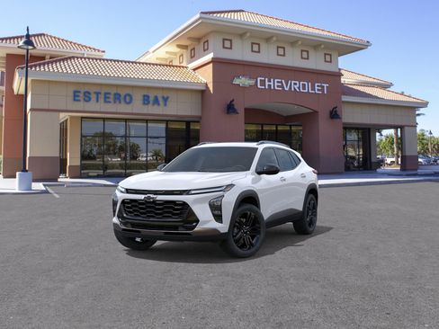 New 2026 Chevrolet Trax ACTIV w/ Sunroof Package FWD image 32