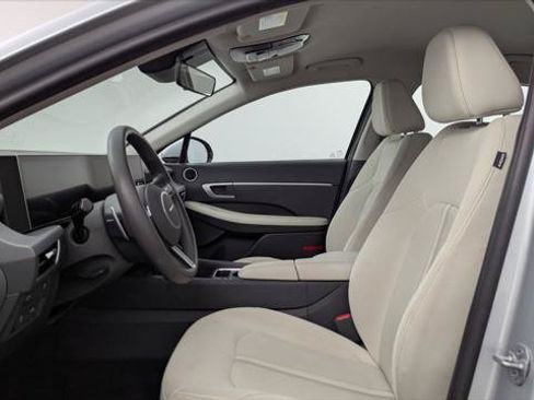 Used 2025 Hyundai Sonata SEL FWD image 14