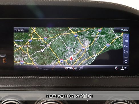 Used 2019 Mercedes-Benz S 560 4MATIC Sedan image 3