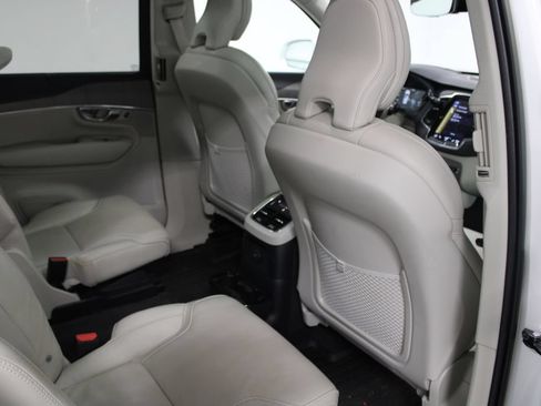 Used 2022 Volvo XC90 T8 Inscription w/ Advanced Package AWD/4WD image 27