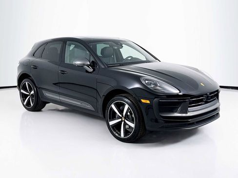 New 2026 Porsche Macan Turbo image 7