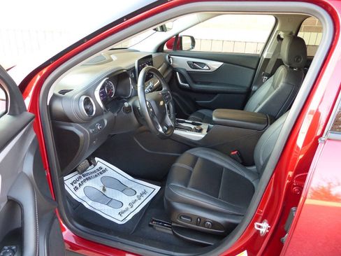 Used 2023 Chevrolet Blazer LT w/ Sound & Technology Package FWD image 20