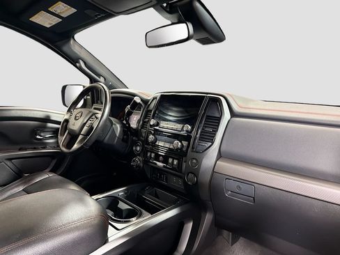 Used 2021 Nissan Titan PRO-4X w/ Pro-4x Convenience Package AWD/4WD image 30