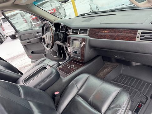 Used 2008 GMC Yukon XL Denali image 32