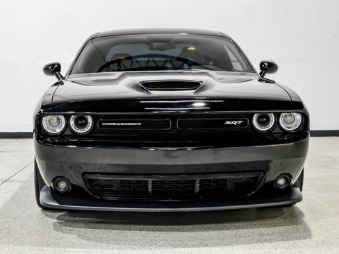 Used 2016 Dodge Challenger SRT image 3