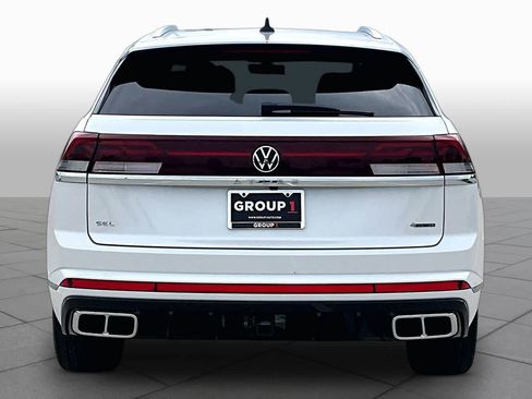 Used 2024 Volkswagen Atlas Cross Sport SEL Premium R-Line AWD/4WD image 4