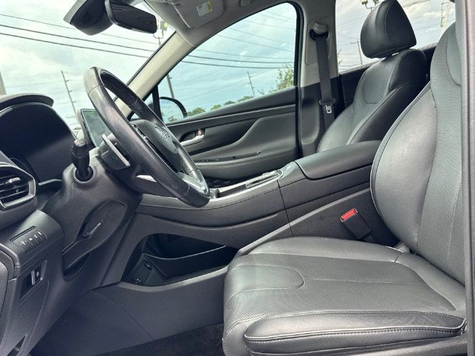 Used 2022 Hyundai Santa Fe Limited FWD image 17