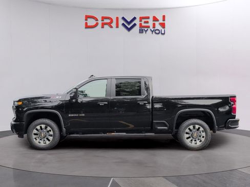 New 2026 Chevrolet Silverado 2500 Custom w/ Custom Value Package AWD/4WD image 2
