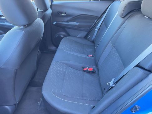 Used 2024 Nissan Kicks SV image 15