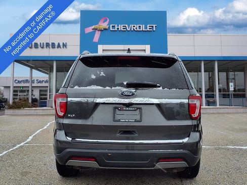 Used 2019 Ford Explorer XLT image 5