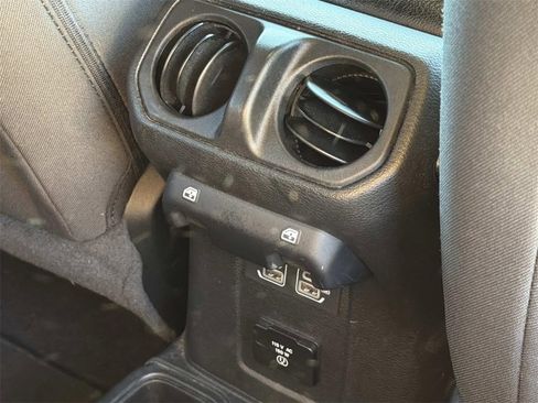 Used 2021 Jeep Wrangler Unlimited Sport image 15