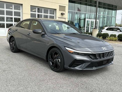 New 2026 Hyundai Elantra SEL Sport Premium FWD image 1