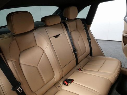 New 2026 Porsche Macan image 22