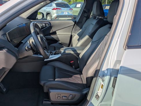 Used 2025 BMW X3 xDrive30i AWD/4WD image 10