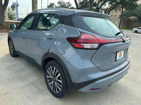 Used 2023 Nissan Kicks SV FWD image 8