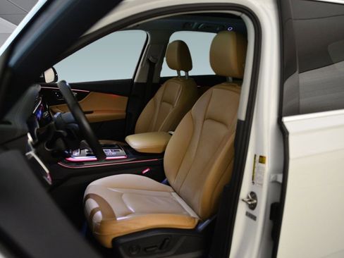 Used 2024 Audi Q7 3.0T Premium Plus image 4