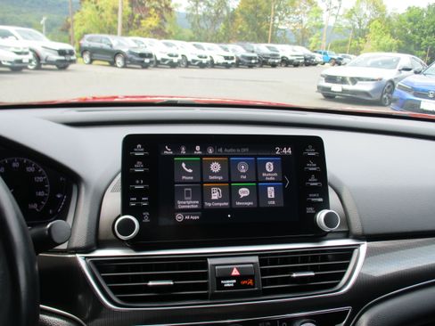 Certified 2018 Honda Accord Sport image 16