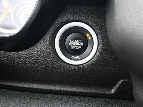Used 2019 RAM 1500 Tradesman AWD/4WD image 25