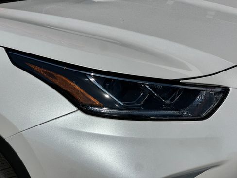 New 2026 Toyota Highlander Limited AWD/4WD image 31
