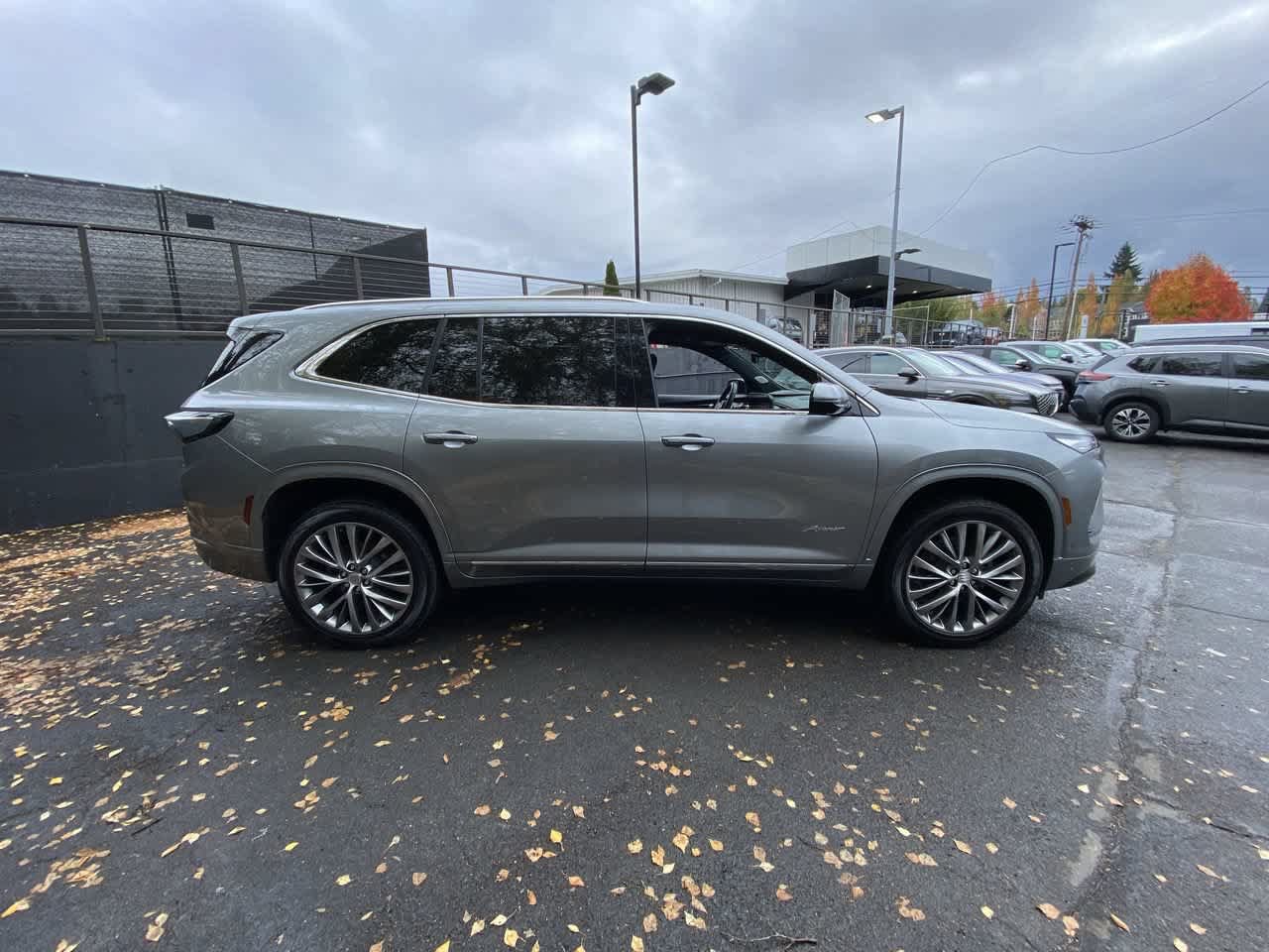 Used 2026 Buick Enclave Avenir w/ Super Cruise Package FWD image 7