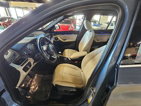 Used 2021 BMW X1 xDrive28i w/ Premium Package image 26