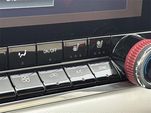 Used 2024 GMC Canyon AT4X image 21