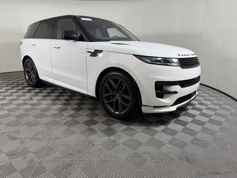 Used 2023 Land Rover Range Rover Sport SE Dynamic image 6