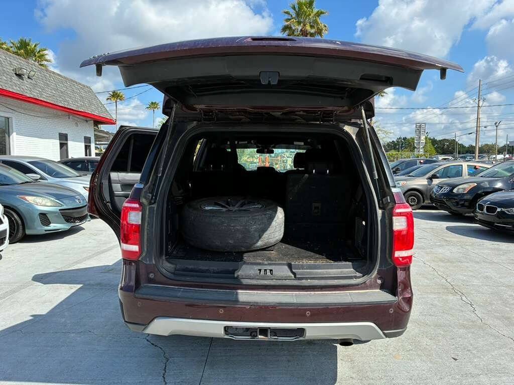 Used 2020 Ford Expedition XLT w/ Cargo Package RWD image 7