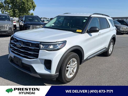 Used 2025 Ford Explorer Active AWD/4WD image 1