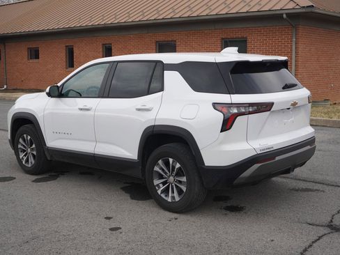 New 2025 Chevrolet Equinox LT w/ Safety and Technology Package image 6