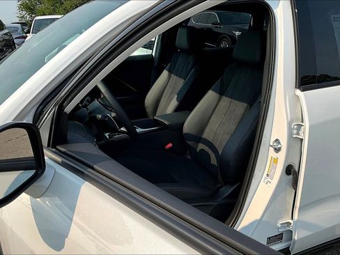 Certified 2025 Acura ADX A-Spec image 27