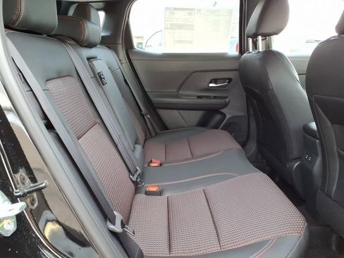 New 2026 Nissan Kicks SR w/ Cold Weather Package AWD/4WD image 8