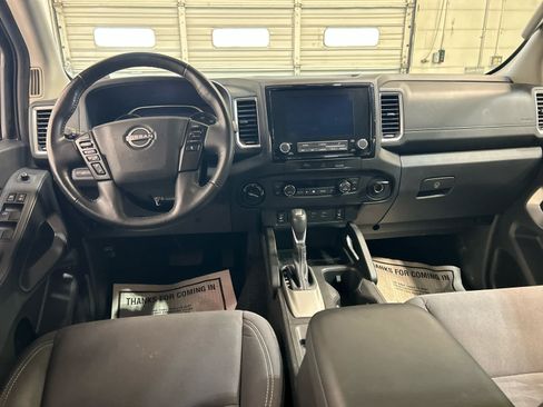 Used 2023 Nissan Frontier SV w/ SV Convenience Package AWD/4WD image 4