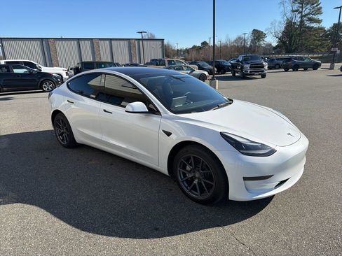 Used 2022 Tesla Model 3 image 8