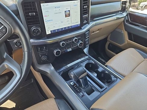 Used 2022 Ford F150 Lariat AWD/4WD image 27