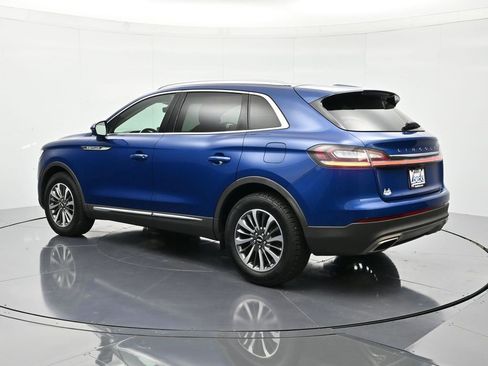 Used 2021 Lincoln Nautilus Standard w/ Equipment Group 101A image 7