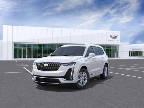 New 2025 Cadillac XT6 Luxury FWD image 32
