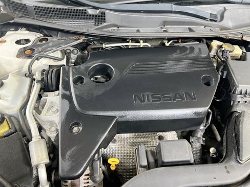 Used 2017 Nissan Altima 2.5 SV FWD image 28