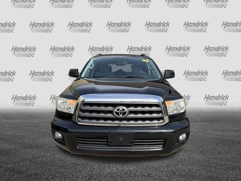 Used 2016 Toyota Sequoia SR5 AWD/4WD image 3
