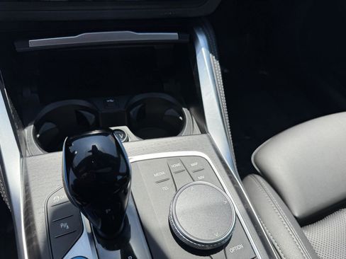 Used 2022 BMW i4 M50 w/ Premium Package image 27