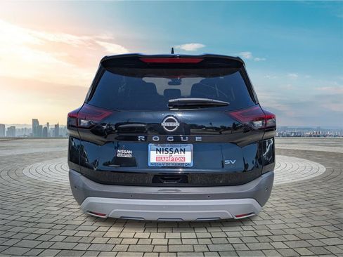 Certified 2023 Nissan Rogue SV FWD image 6