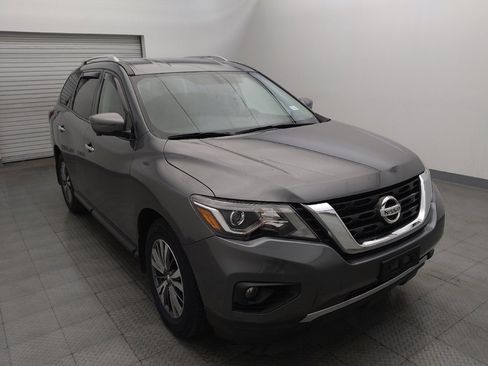 Used 2019 Nissan Pathfinder SL image 13