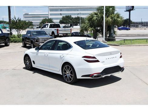 Used 2025 Genesis G70 2.5T RWD image 4